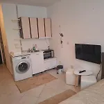 Apartment Comfortable At Sunset Complex, Village