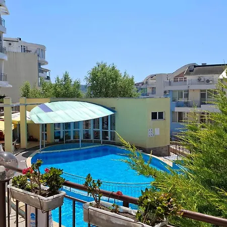 Apartment Comfortable At Sunset Complex, Village
