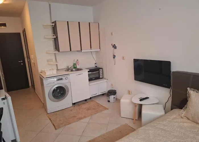 Апартаменты Comfortable In Sunset Complex,